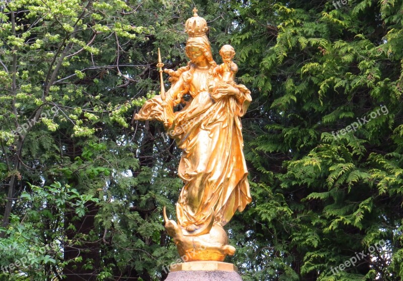 Cemetery Maria Jesus Child Gold