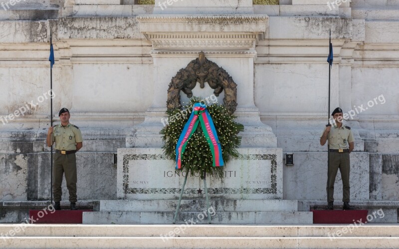 Rome Monument To Vittorio Emanuele Ii The Altar Of The Fatherland Tomb Of The Unknown Soldier Italy