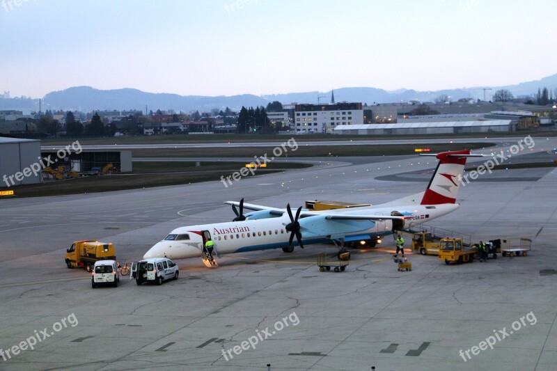 Salzburg Airport Aircraft Flyer Propeller