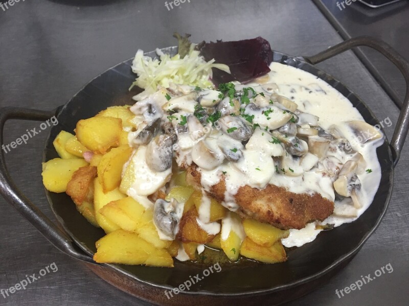 Dine Schnitzel Food Meat Eat