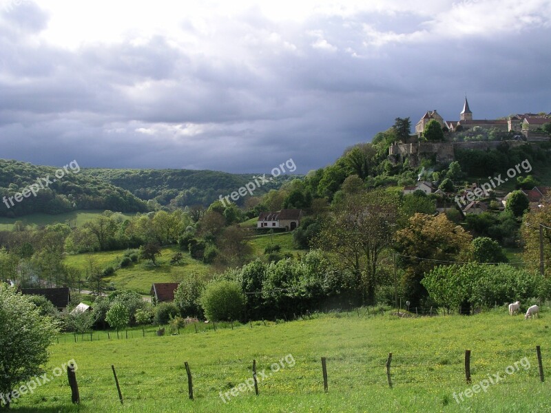 Burgundy Village Church Hill France