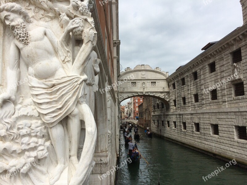 Venice Venezia Bridge Of Sighs Wall Statue