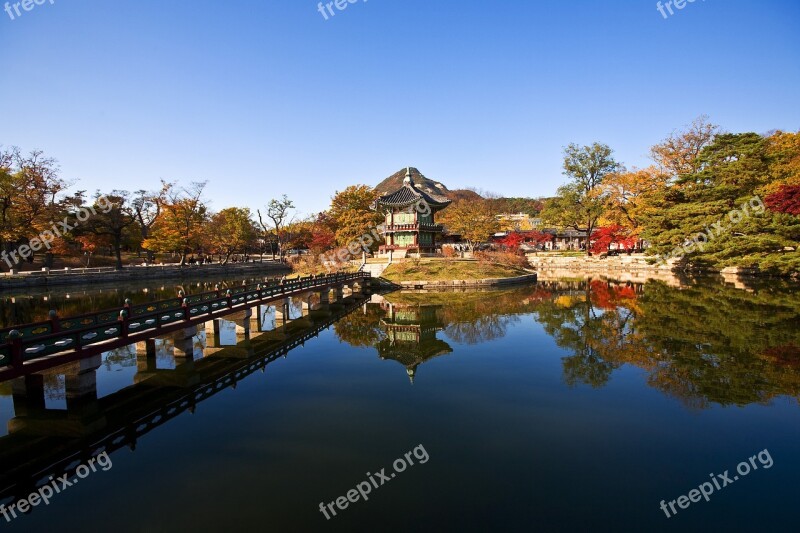 Towards The Garden Gyeongbok Palace Roof Tile Construction Cultural Property