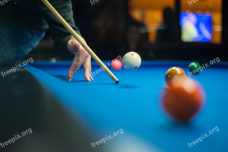 Pool Cue Jump Shot Game Table