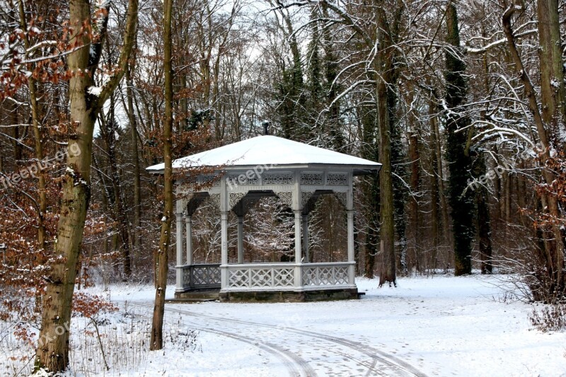 Pavillion Grove Bamberg Fprest Winter