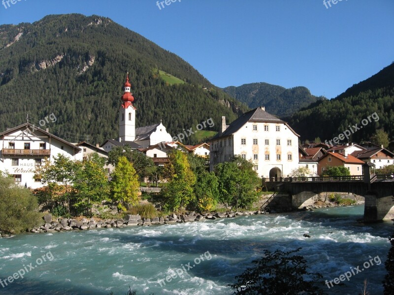 Pfunds Bergdorf River Tyrol Austria