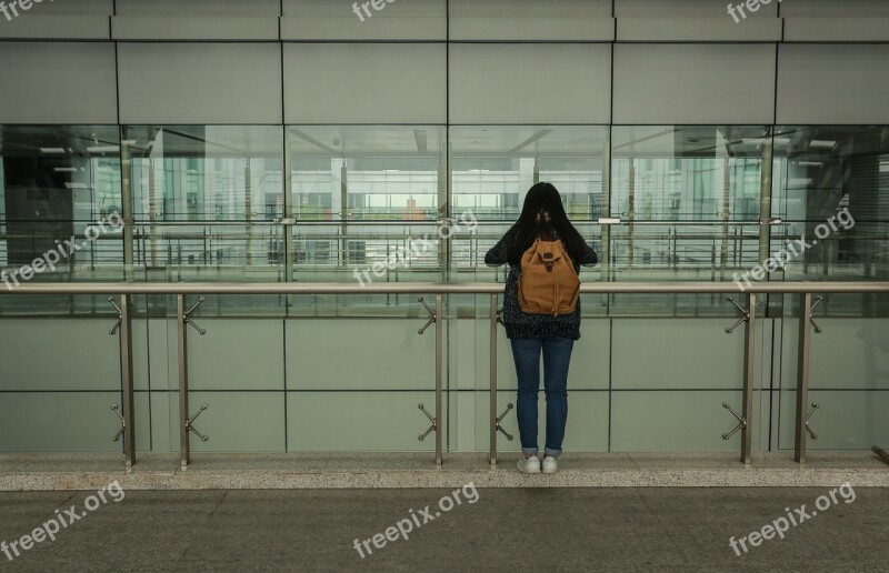 Building Glass Girls Figure Perspective