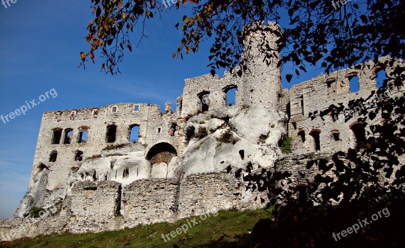 Ogrodzieniec Poland Castle The Ruins Of The Monument