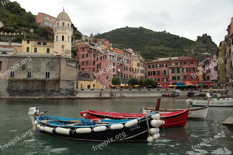 Five Lands Boats City Colored Colorful Houses