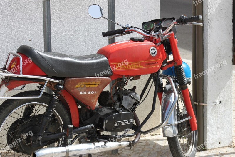 Moped Old Motorcycle Holiday Motorcycle Red