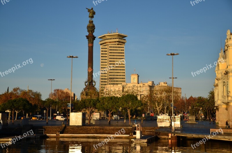 Barcelona Colon Port Spain Colon Statue