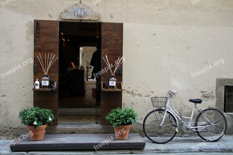 Bicycle Door Blinds Vintage Street