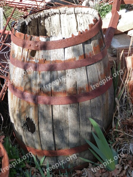 Cask Viticulture Old Broken Wood