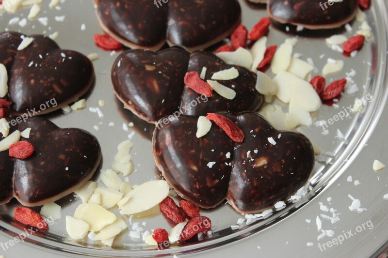 Chocolate Vegan Heart Goji Berry