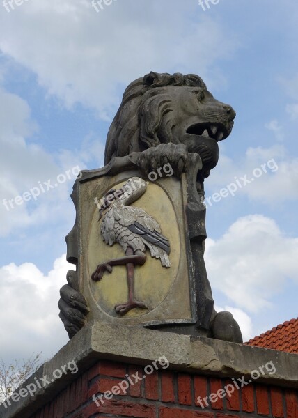 Statue The Hague Lion Stork Community's Coat Of Arms