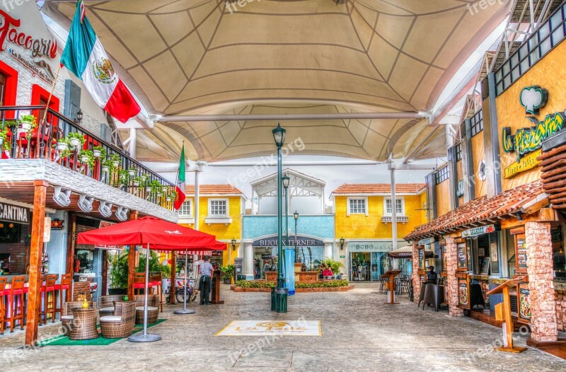 Cancún Mexico Bridge Shopping Center Downtown