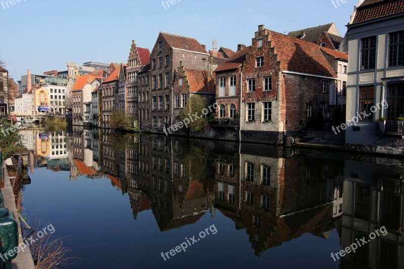 Historic Center Belgium Mirroring Houses Brugge