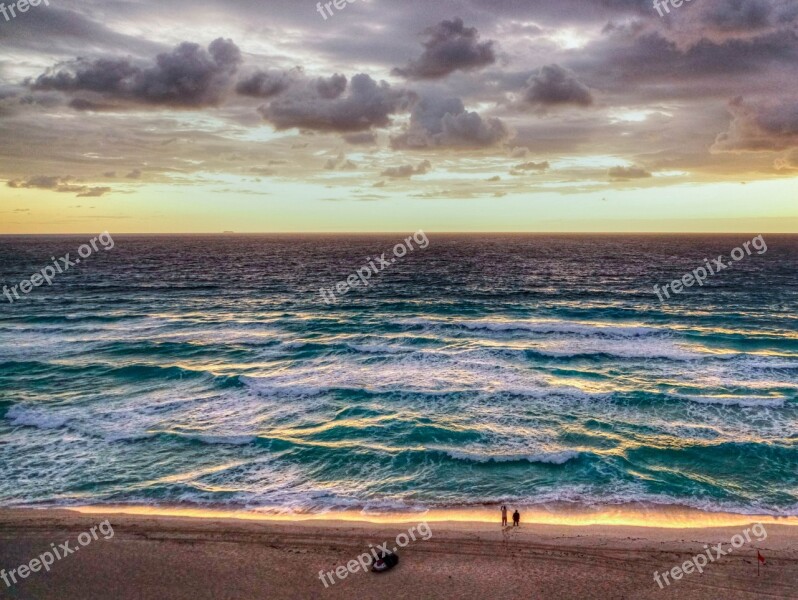 Cancún Mexico Beach Sunrise Person