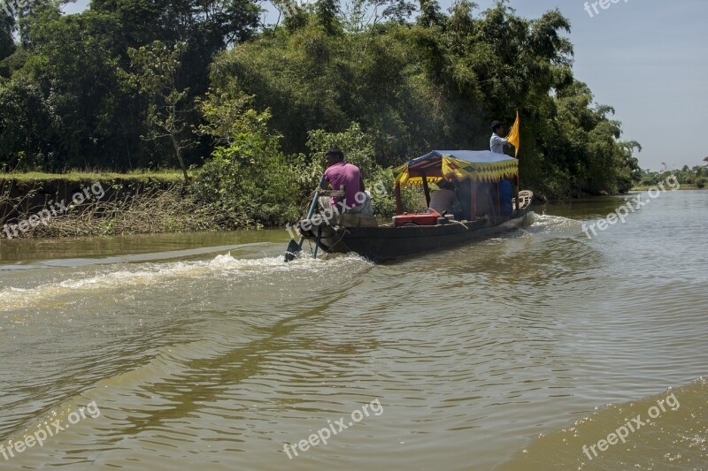 River Boat Tamron Bangladesh Bichnakandi