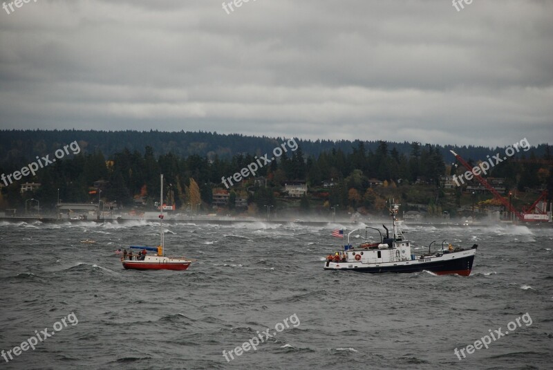 Wind Storm Rescue Boat Lake