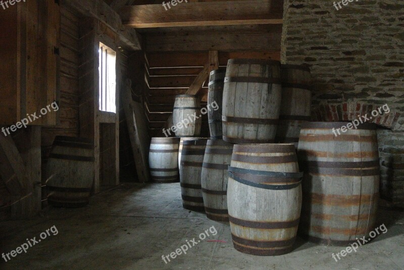 Old Oak Barrels Vintage Rum