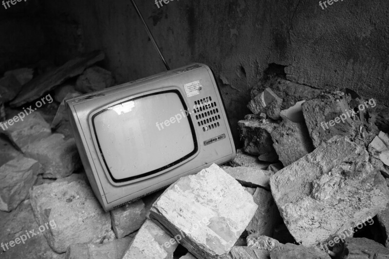 City Tv Dump City ​​dump Black And White