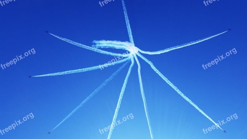 Air Show Public Flight Plane Contrails