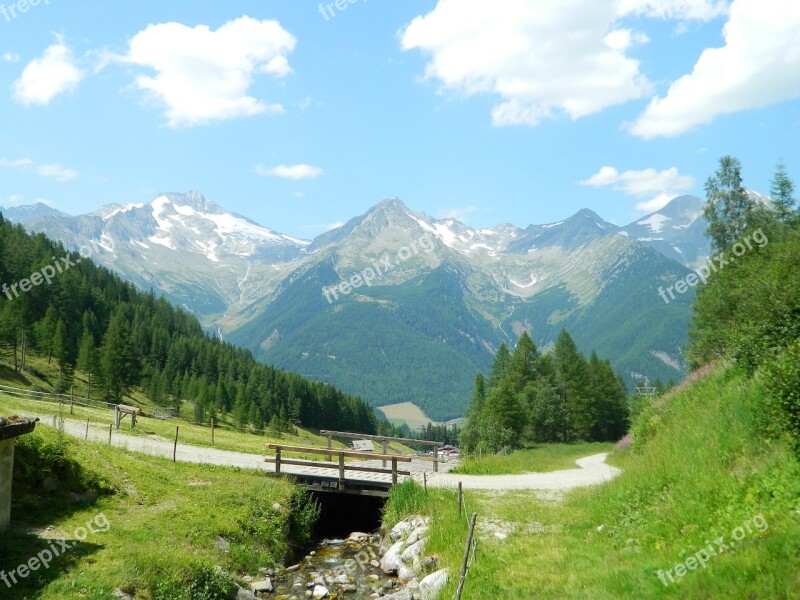 Country Views Mountains Italy Creek