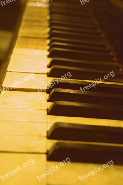 Piano Antique Musical Instrument Free Photos