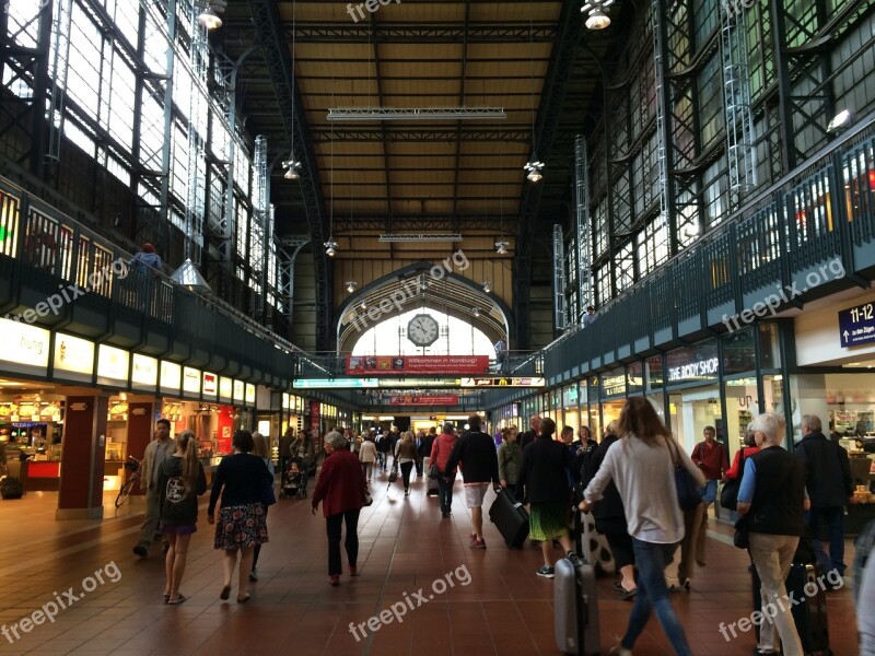 Crowd Railway Station Central Station Hamburg Hall Free Photos