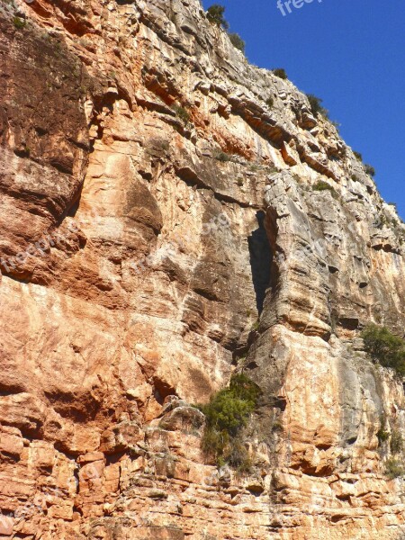 Rock Wall Montsant Needle Rock Priorat Hiking