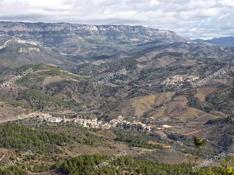 Landscape Les Vilelles Priorat Montsant People