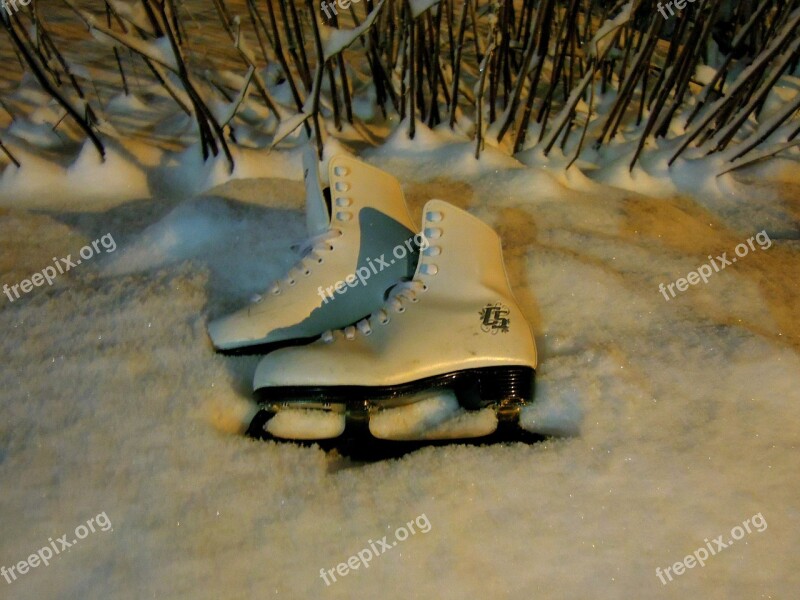 Skates Snow Two A Couple Of The Land