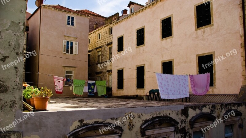 Flowers Unesco Windows Shutters Laundry