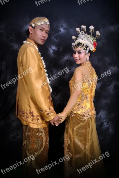 Couple Wedding Traditional Love Married