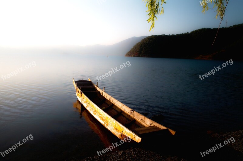 The Scenery China In Yunnan Province Lugu Lake Ship