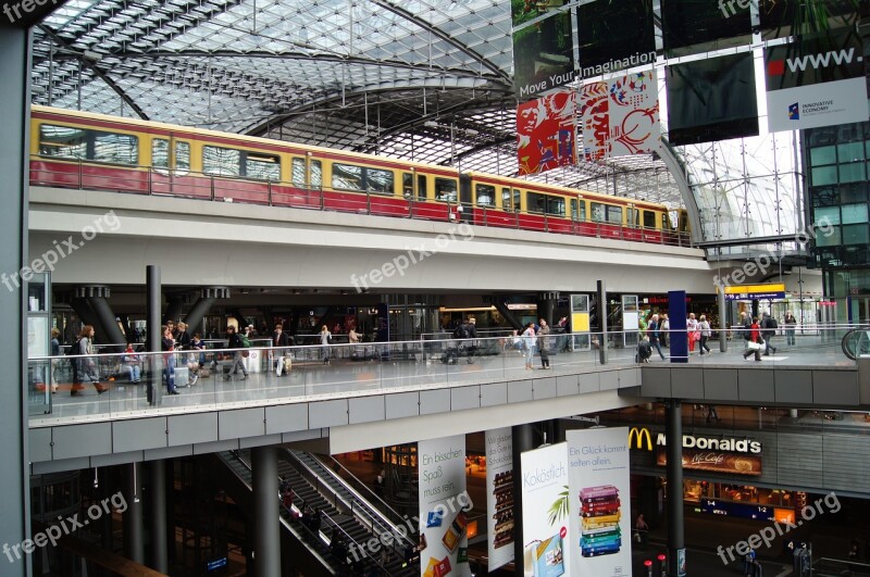 Station Train Berlin Central Station Free Photos