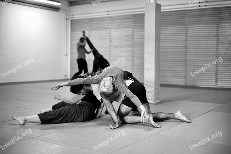 Contact Improvisation Contact Impro Dance Close