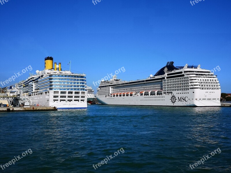 Cruisers Cruise Ships Port Venice Italy