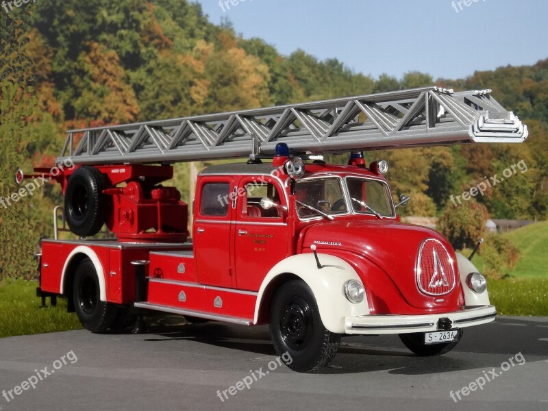 Fire Turntable Ladder Magirus Oldtimer Model