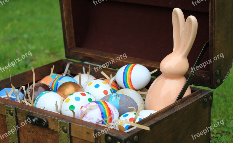 Eggs Dyed Rabbit Bunny Chest