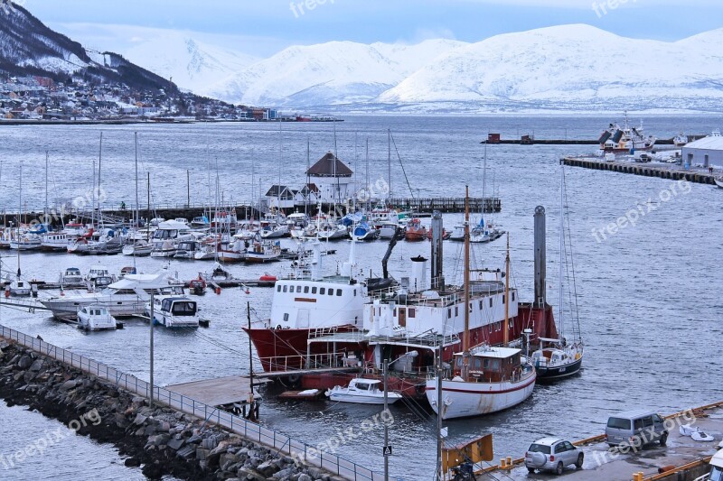 Arctic Beautiful Sky Habour Mountain