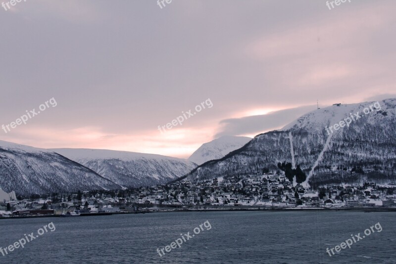 Arctic Beautiful Sky Habour Mountain