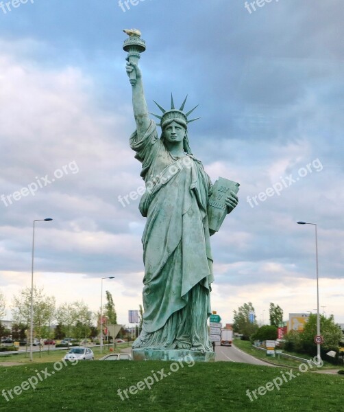 Alsace Freedom Statue Traffic Circle Statue Of Liberty