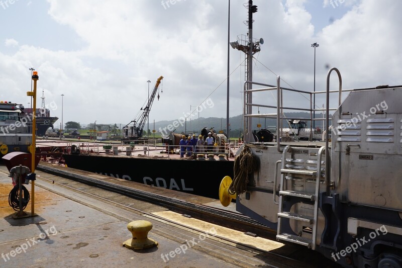 Panama Channel Gatun Lake Work