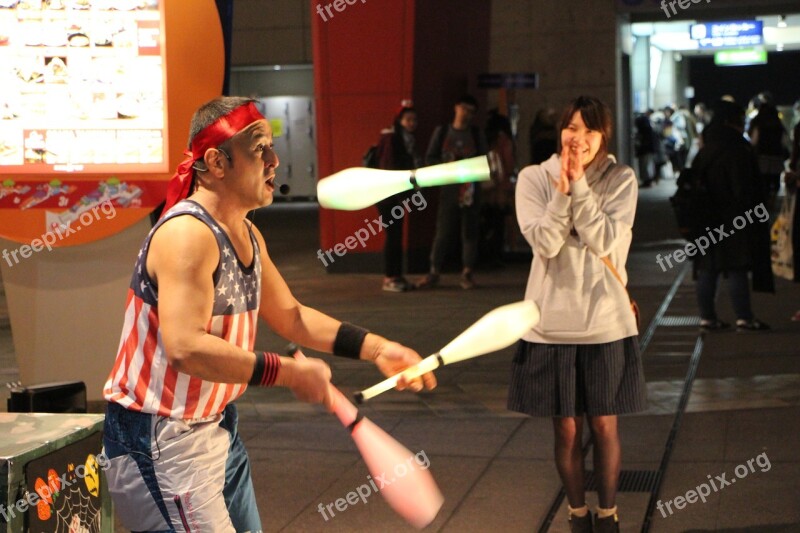 Juggling Jugglers Play Stunts Park