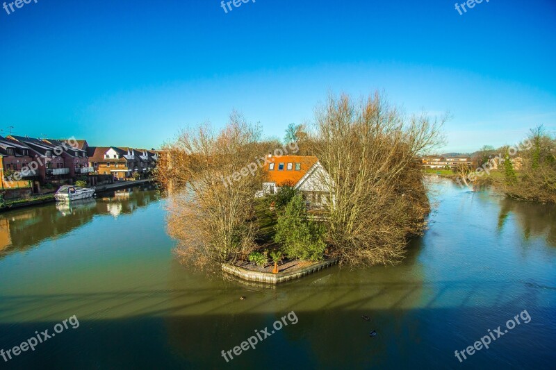 River An Island City England Free Photos