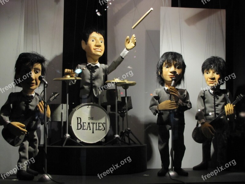 Augsburg Puppet Theatre Augsburger Puppenkiste Dying Of The Light Beatles