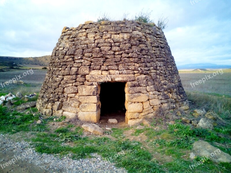 Guardaviñas Refuge Stones Construction Old