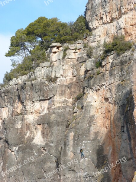 Escalation Climber Rocks Siurana Harness